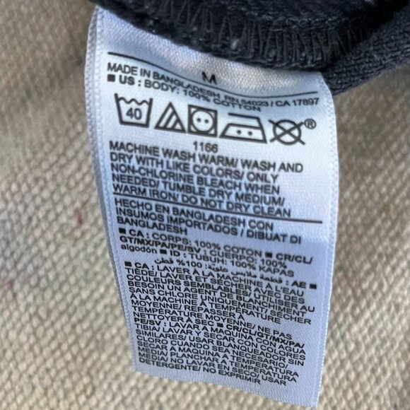 Old Navy Woman's Black Slouchy Shortie Washed Coal Jean Overall Shorts Sz Med - Picture 8 of 8